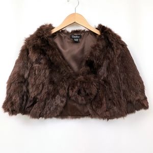 Rabbit Fur Capelet Wrap Satin Lined Buckle Clasp Vintage Formal Elegant Luxury